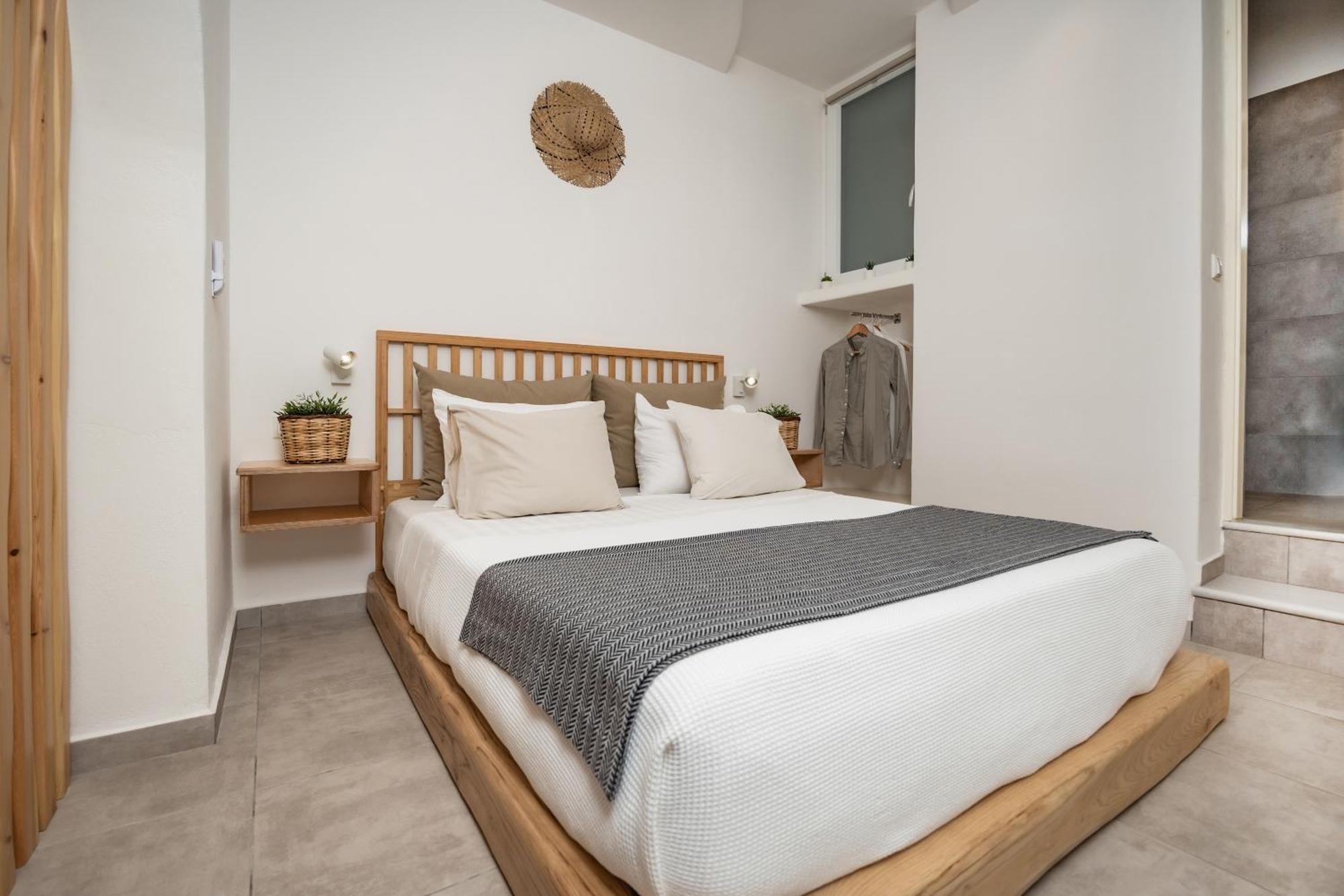 Thea Suites Naxos Agios Prokopios  Exterior photo