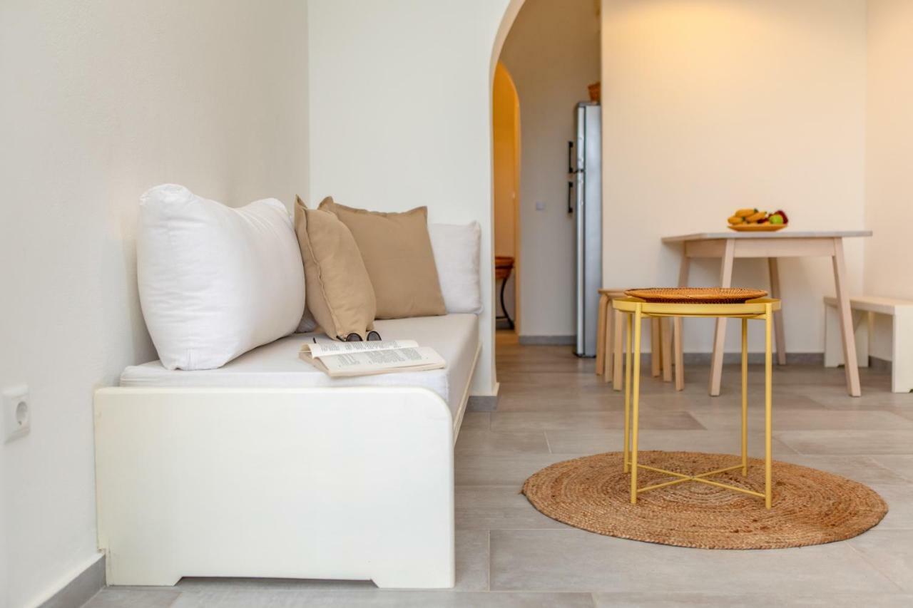 Thea Suites Naxos Agios Prokopios  Exterior photo
